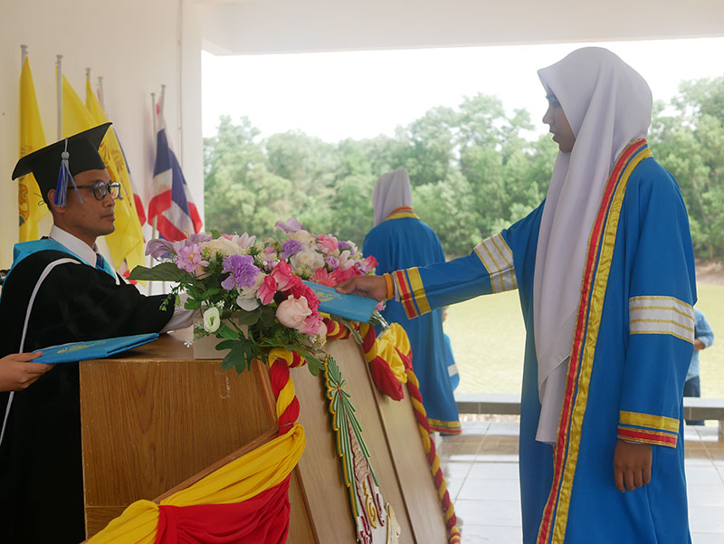 กิจกรรม มอบประกาศนีบัตรแก่ผู้สำเร็จการศึกษา ปีการศึกษา ๒๕๖๑